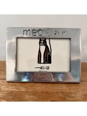 Silver Tone “Meow” Cat Picture Frame 6x4 Embossed Paw Prints Made in Taiwan